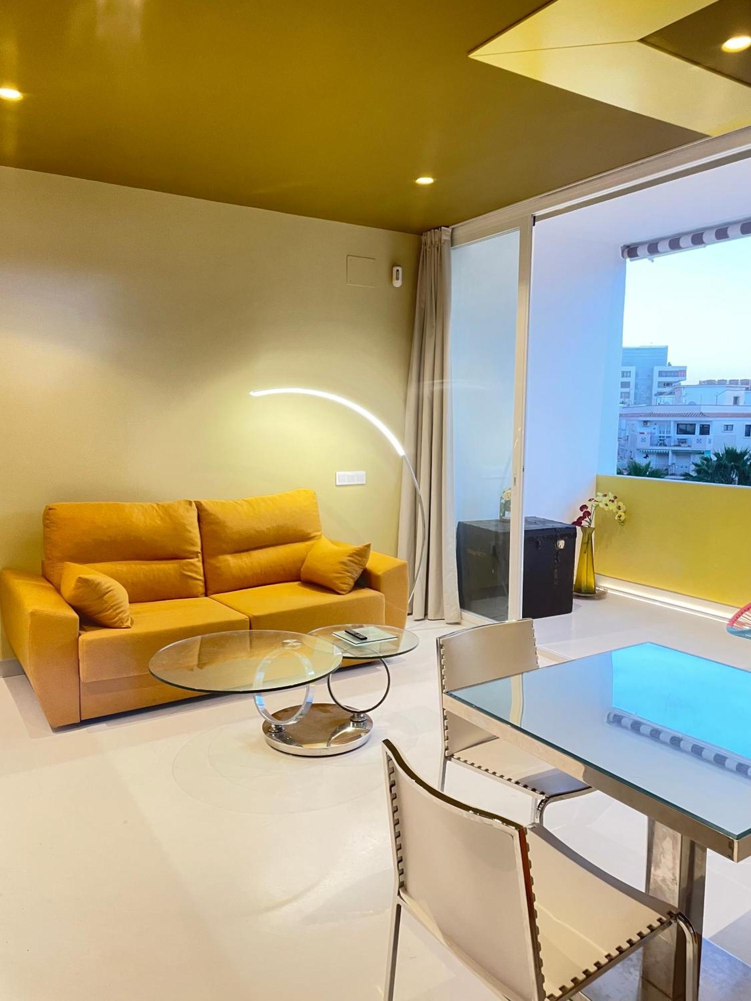 Lahola Glam Suites Torremolinos Exterior photo